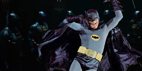  Batman: En kamp mot brott i gotisk neonbelysning med Adam West!